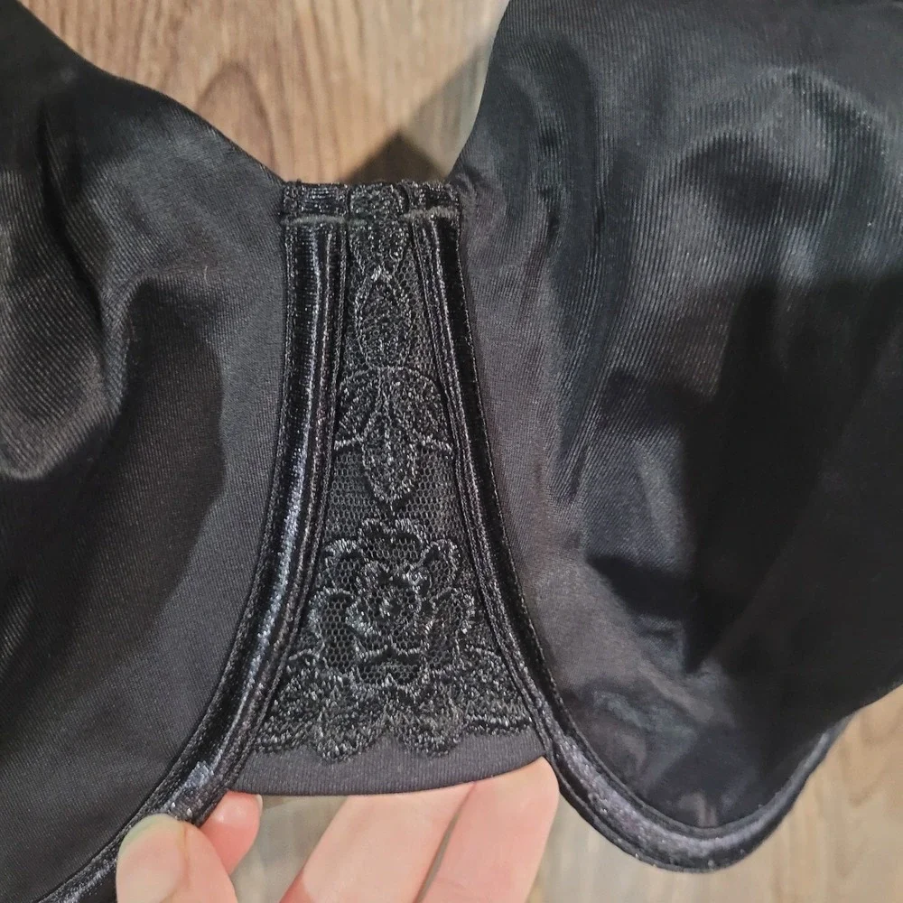 Vanity Fair Beauty Back Full Minimizer Bra Size 42G Black Stretch Lace Detail